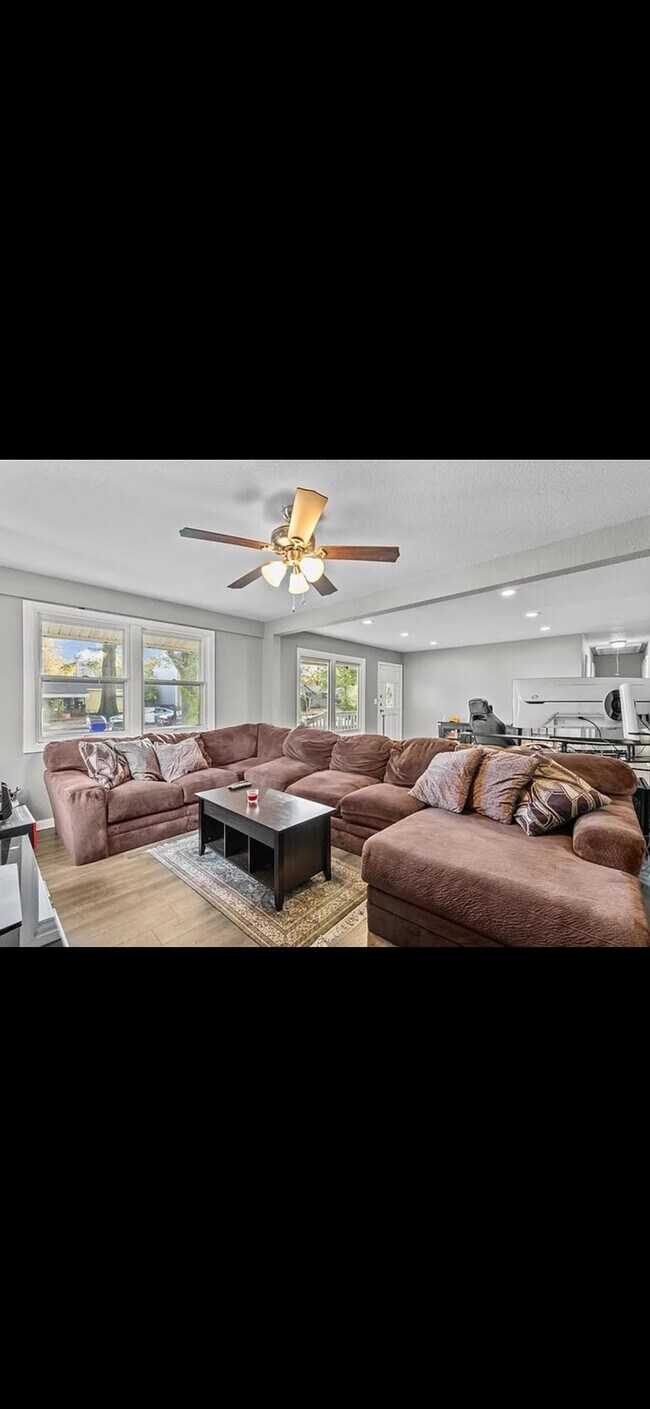 Foto del edificio - 314 Rogers Ave