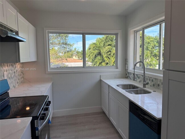 Foto del edificio - 1703 NW 34th Ave