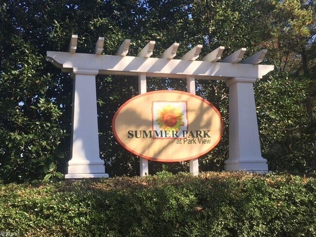 Foto del edificio - 1845 Rockwood Dr