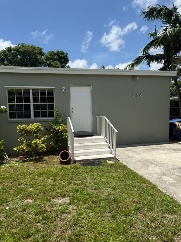 Foto principal - 328 S Biscayne River Dr