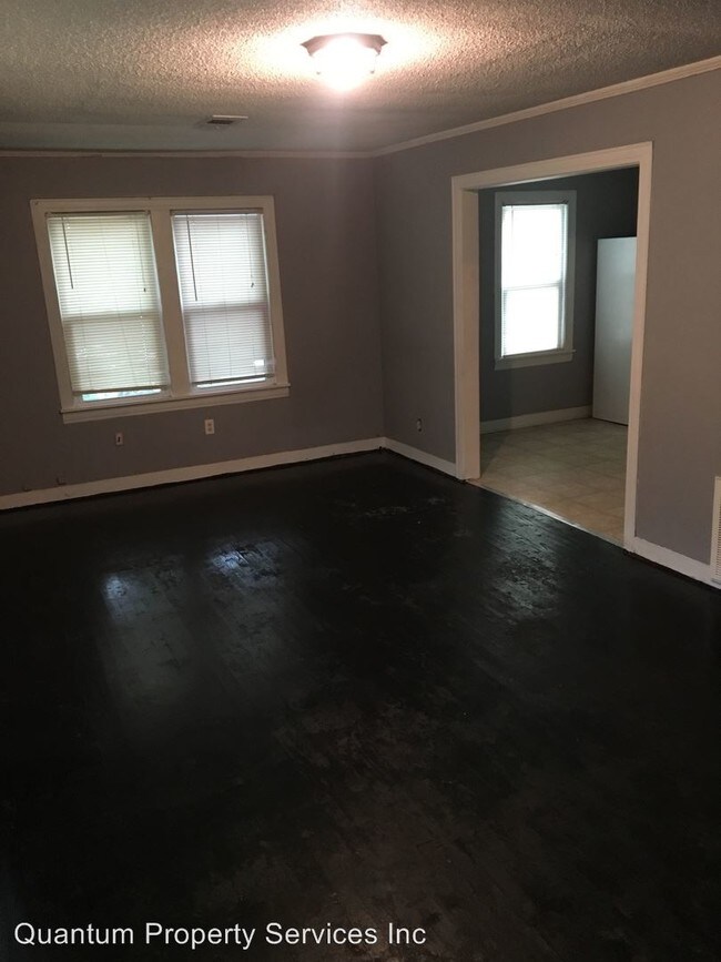 Building Photo - 3 br, 1 bath House - 723 HALL STREET