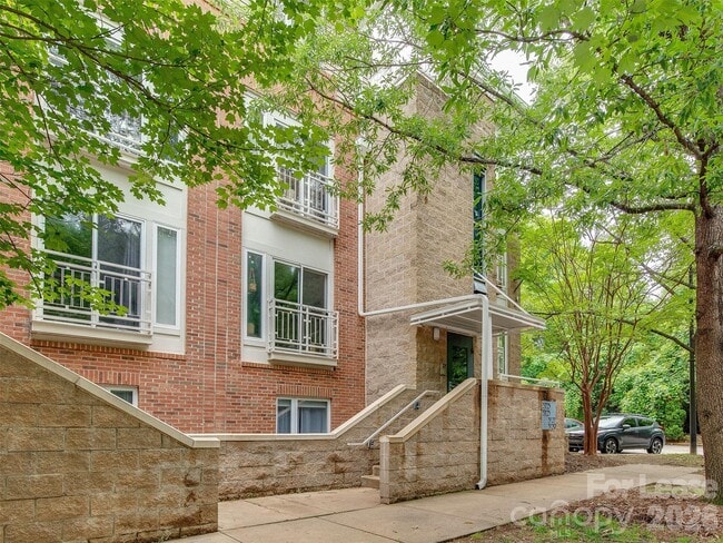 Building Photo - 3729 Picasso Court