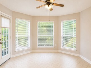 Foto del edificio - 3307 Rushwood Ln