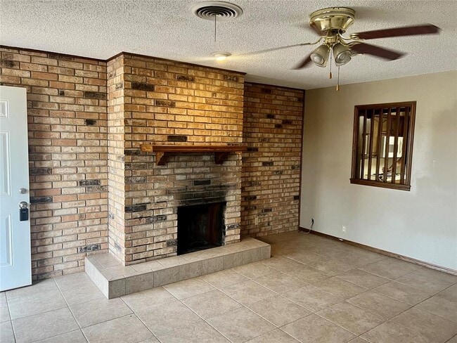 Building Photo - 1344 Meadow Ln