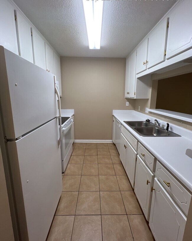 Building Photo - 108 S Springview Dr, Enterprise, AL
