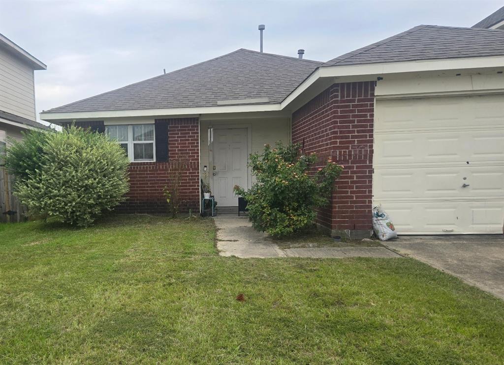 Foto principal - 21135 Sprouse Cir