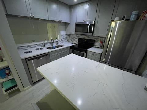 Foto del edificio - 806 W 24th St