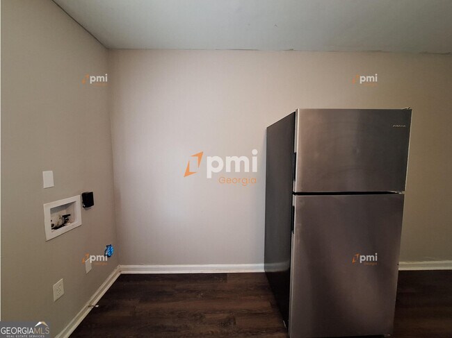 Foto del edificio - 217 Greenbriar Dr