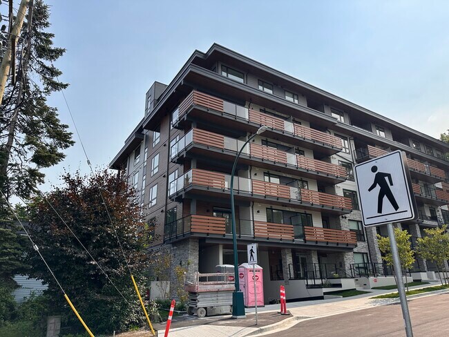 Photo du bâtiment - 150 James Rd