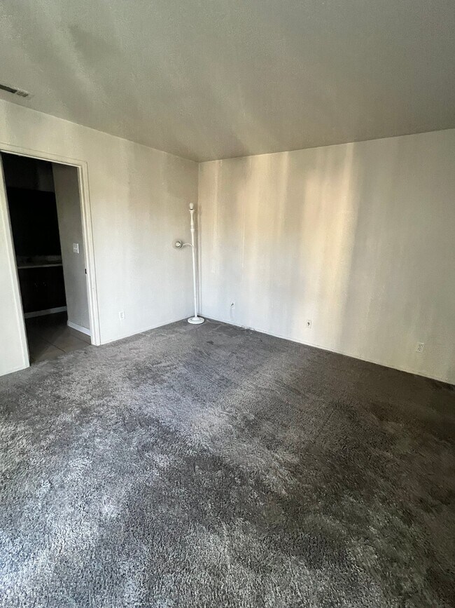 Foto del edificio - 1604 Porter Way