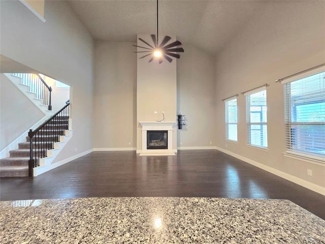 Building Photo - 6916 Talon Dr