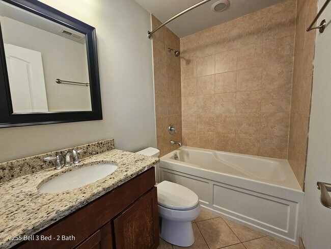 Foto del edificio - 7257 N Bell Ave
