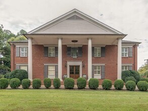 Building Photo - 4515 Aldersgate Rd