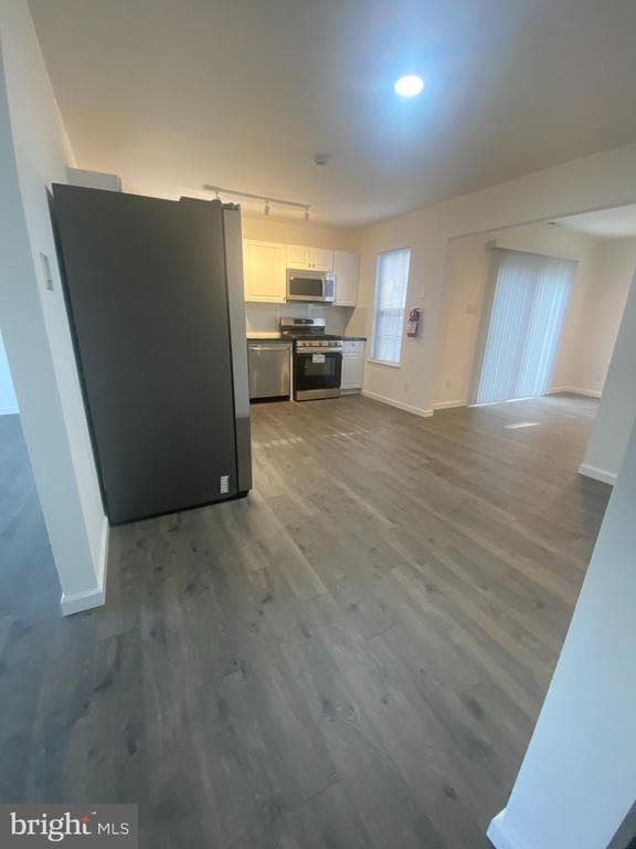 Building Photo - 532 Cormorant Dr