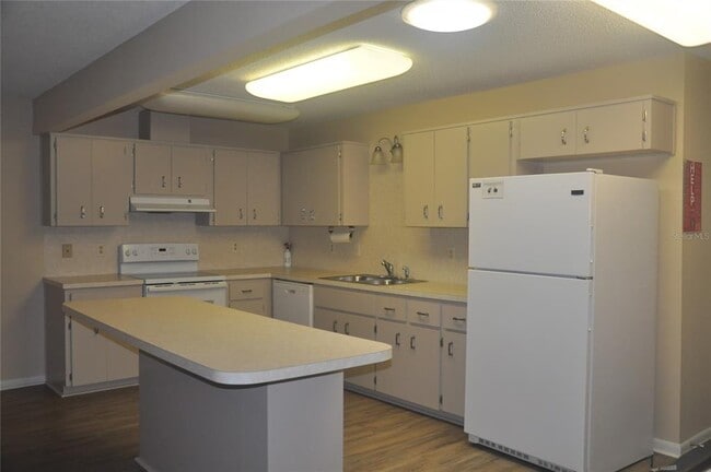 Foto del edificio - 9157 SW 82nd Terrace