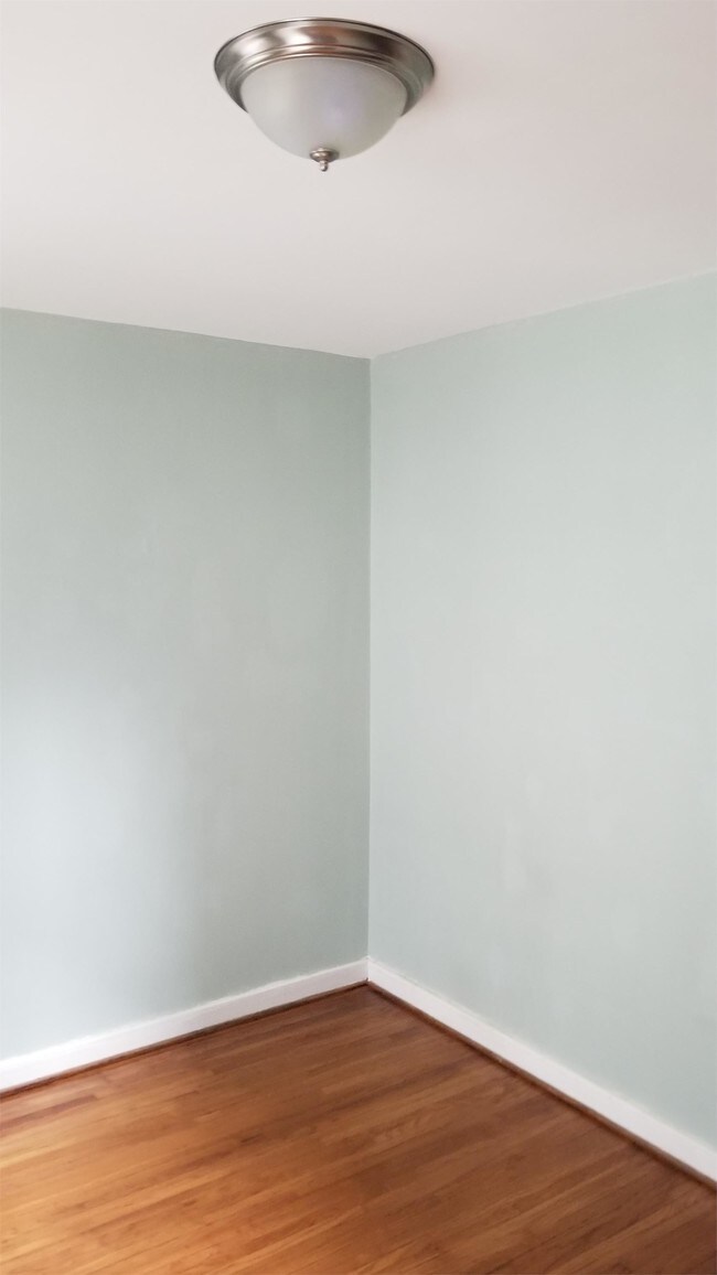 Foto del edificio - 184 Hamilton Dr