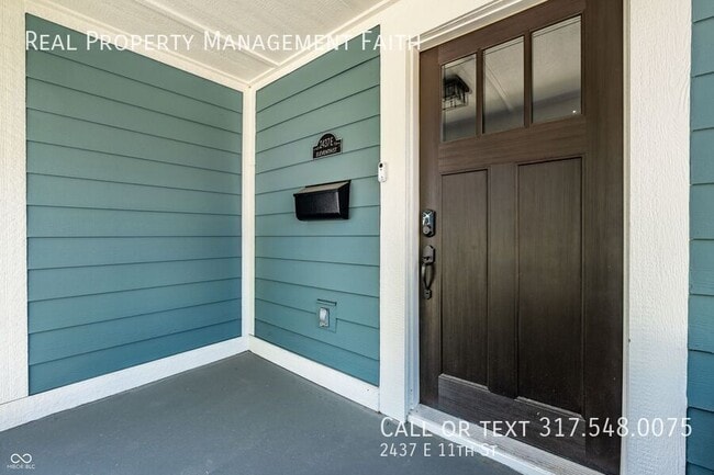 Foto del edificio - 2437 E 11th St