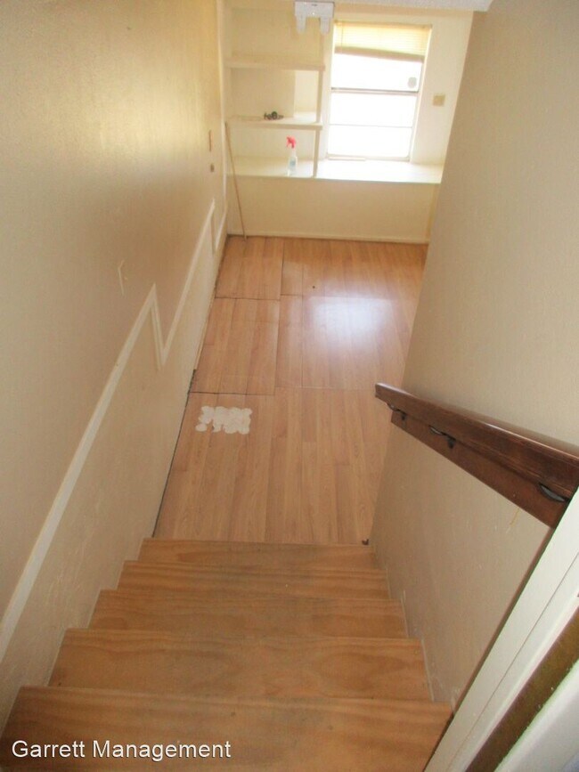 Foto del edificio - 3 br, 2 bath House - 12 Caprice Ln