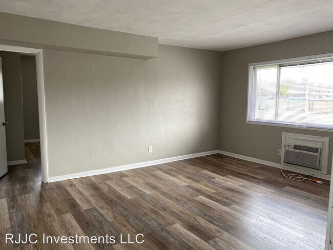 Foto del edificio - 1921 Oxford Cir