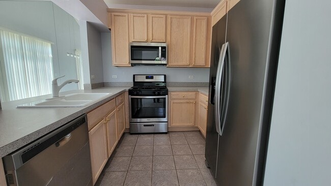Building Photo - 609 Prestwick Ln