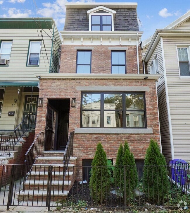 Building Photo - 59 Gardner Ave