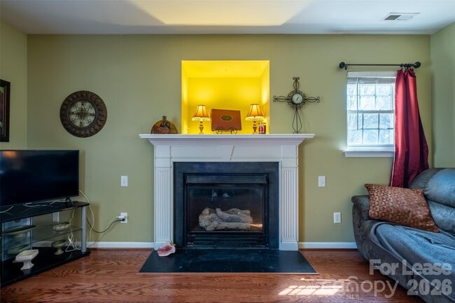 Building Photo - 7618 Prairie Rose Ln