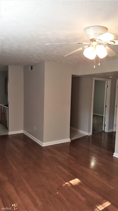 Foto principal - 1615 Farmer Ave