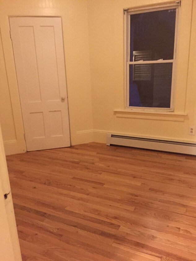 49 Asnuntuck St, Enfield, CT 06082 Townhome Rentals in Enfield CT