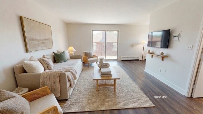 Building Photo - Riverview Apartments