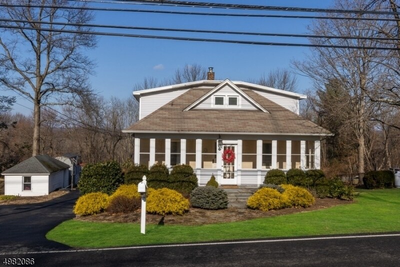 Primary Photo - 119 Mountain Ave