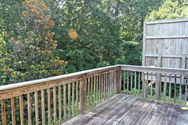Building Photo - 176 Ridgehaven Trl