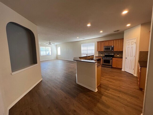 Foto del edificio - 8722 Auburn Glen Ln