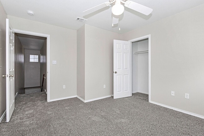 Building Photo - Westcreek Townhomes