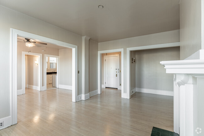 1HAB, 1BA - 950 ft² - Altadena Apartments