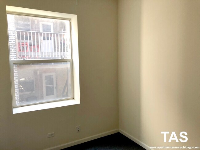 Foto del edificio - 5054 N Winthrop Ave