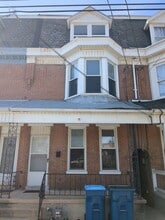 Building Photo - 1529 W King St