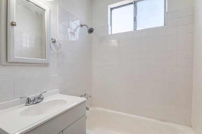 Building Photo - 28600 Landau Blvd