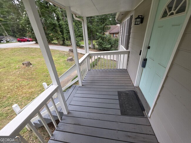 Foto del edificio - 3973 Woodland Cir SE