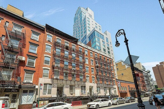 Foto del edificio - 167 Ludlow St