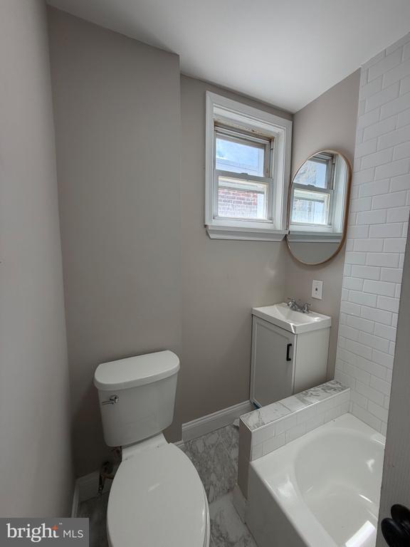 Foto del edificio - 2934 N Taylor St