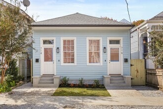 Building Photo - 716 Jena St