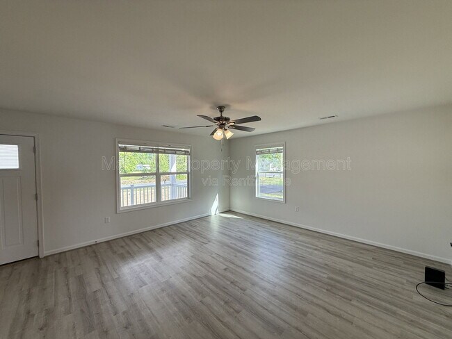 Foto del edificio - 990 Ebb Tide Dr