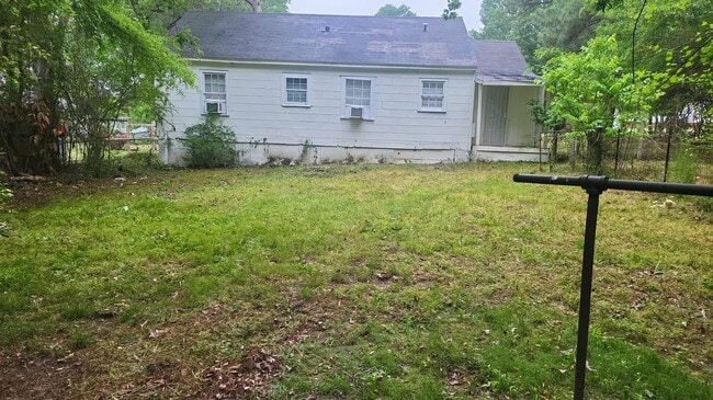 Photo - 1830 Westover St House