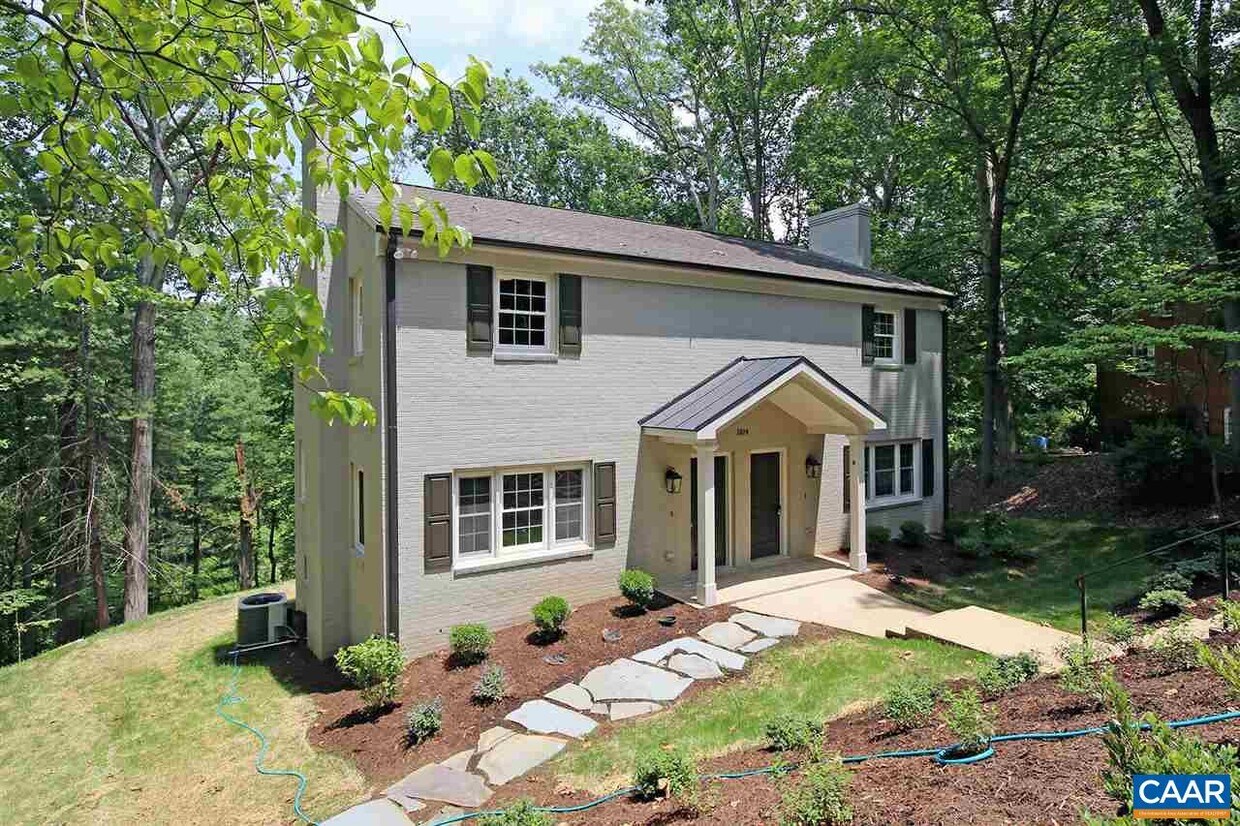 Primary Photo - 1814 Yorktown Dr