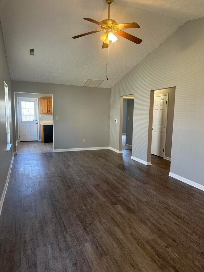 Building Photo - 2548 Danielle Ln