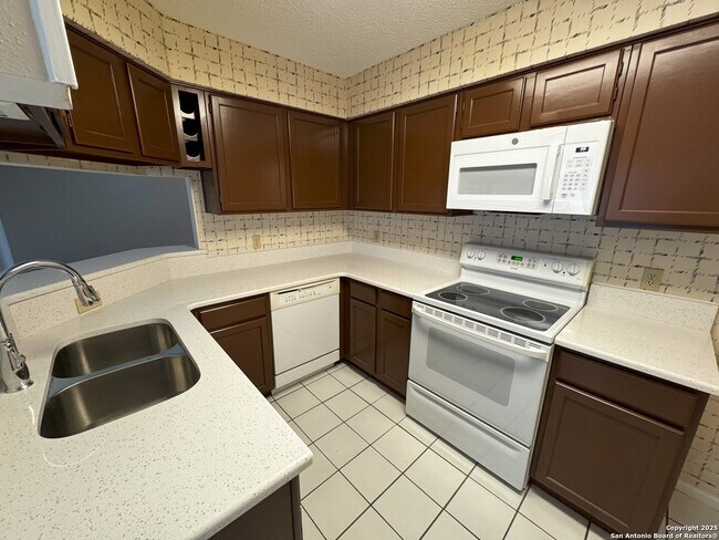 Foto del edificio - 10955 Wurzbach Rd