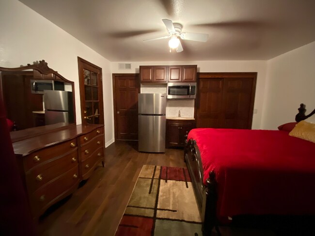 Foto del edificio - 214 Sheridan Ave