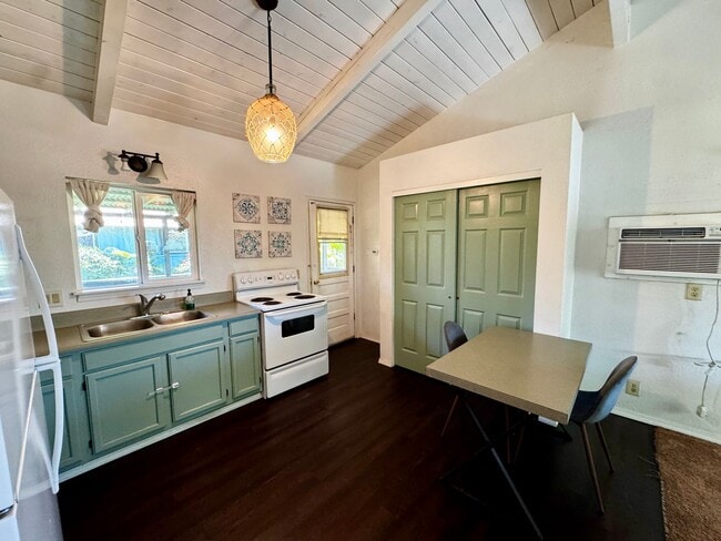 Building Photo - 1106 S Kihei Rd