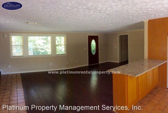 Building Photo - 3 br, 2 bath House - 62 Julian Farm Road