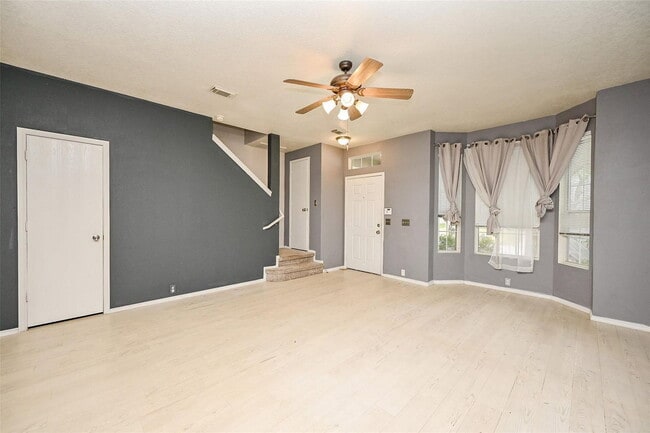 Building Photo - 23850 Pebworth Pl